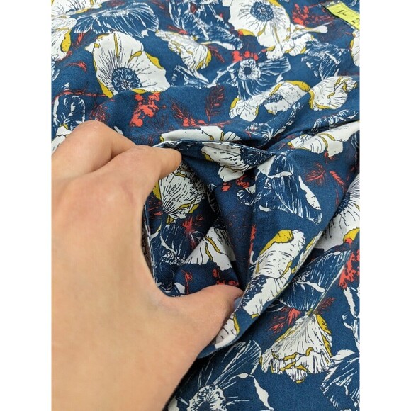 Duluth Wrinkle Fighter Tunic Button Shirt Blue White Floral Long Sleeve Size 4X - Picture 6 of 8